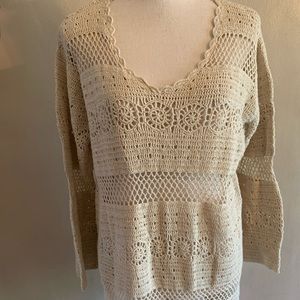 D & Co. Crocheted Tunic Top sz M